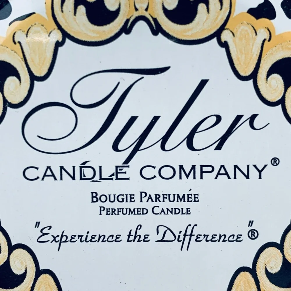 Tyler Candle Company Unprecedented Scented Candle Bougie Parfumee‎ 3.4 oz